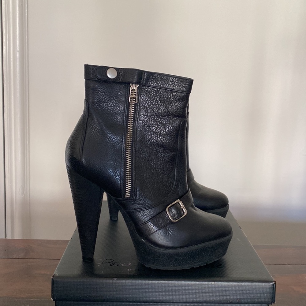 Darien boots by Pour La Victoire